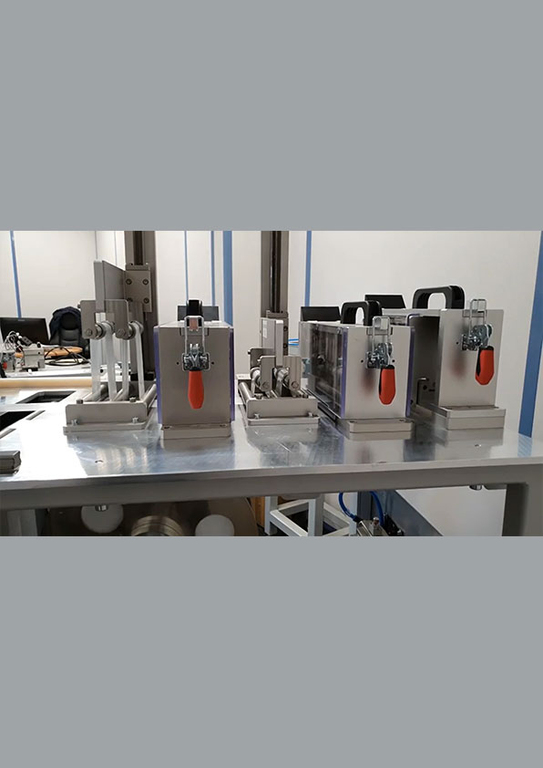 Machine TG215